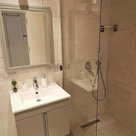 Διαμέρισμα Two Bedroom With Large Terrace