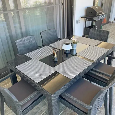 Apartment Two Bedroom With Large Terrace Kalogrea
